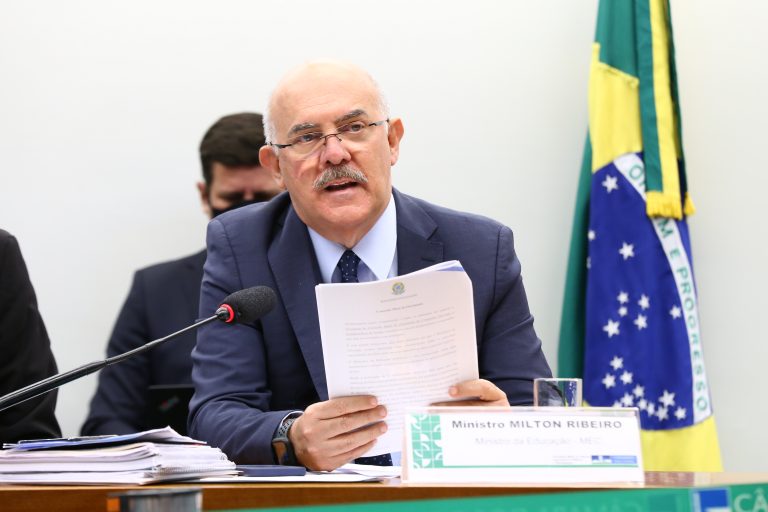 ministro da Educação, Milton Ribeiro, fala à Comissão de Educação da Câmara dos Deputados