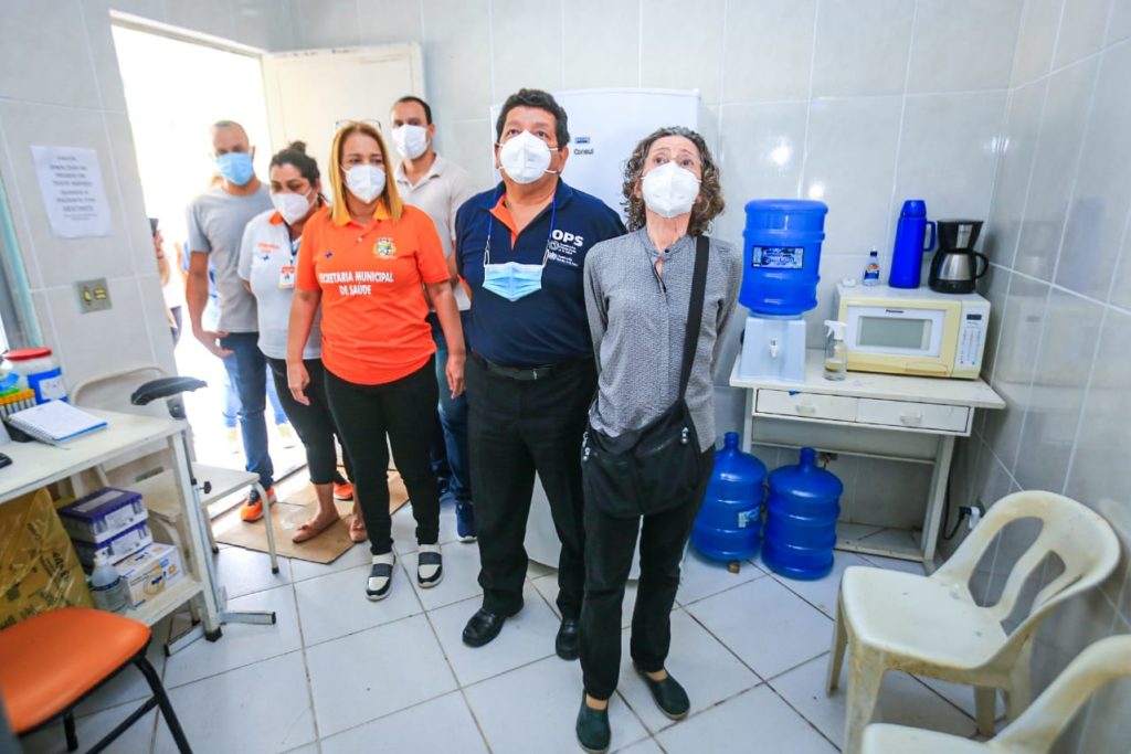 Médicos do Estado e da Opas visitaram o Centro de Atendimento e Controle Epidemiológico