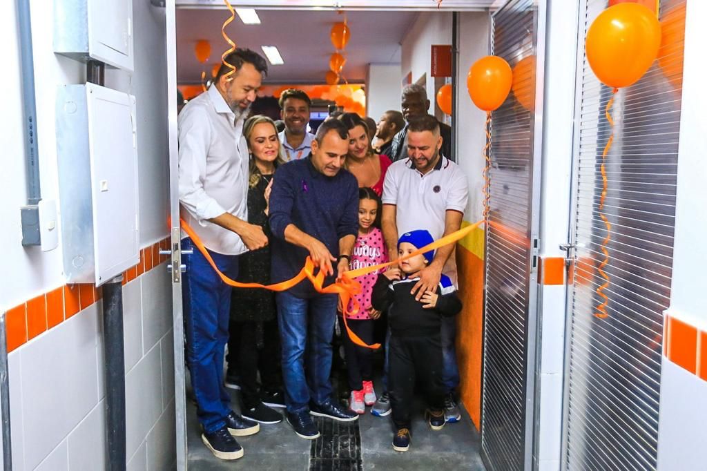 O prefeito Waguinho inaugura a Unidade de Saúde da Família Maria Augusta de Oliveira Brasil