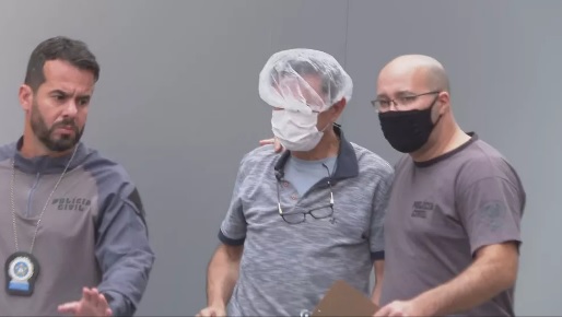 Agentes da Deam-Caxias prenderam o médico em flagrante/Reprodução